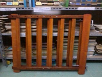 Chắn cửa chắn cầu thang